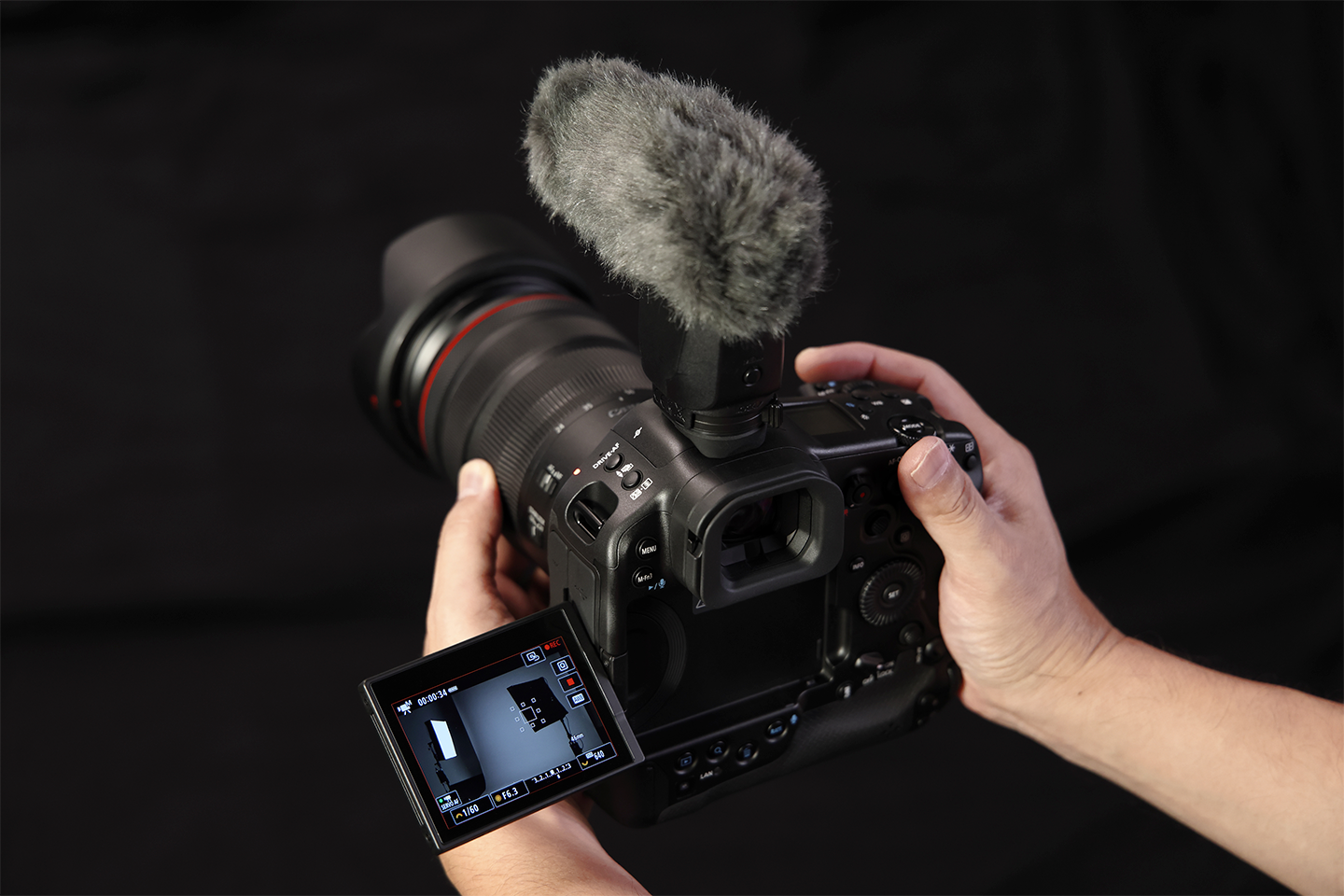 プロの高い要求に応える「EOS Rシステム」初のフラッグシップ機“EOS R1 
