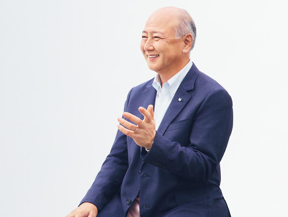 キヤノンマーケティングジャパン株式会社 代表取締役社長 足立正親の写真