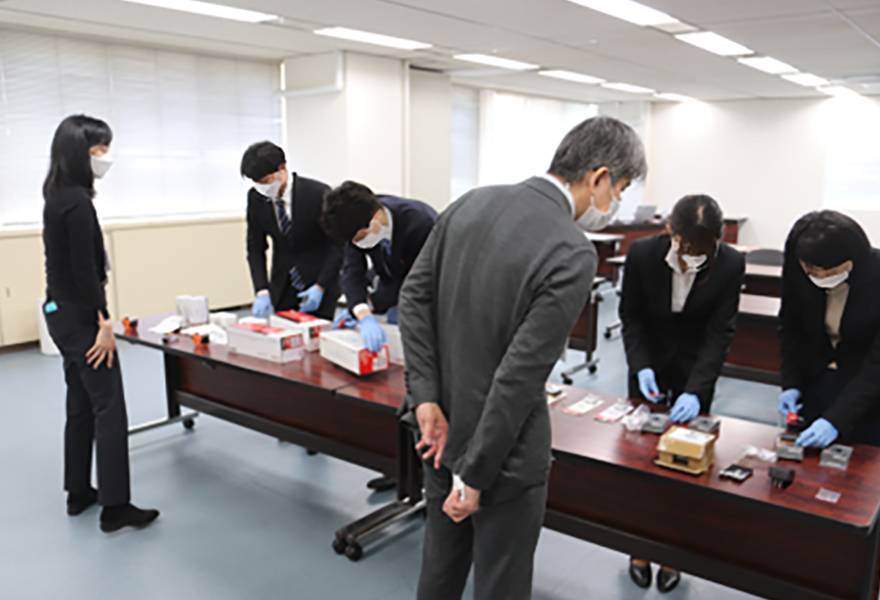 税関研修の様子