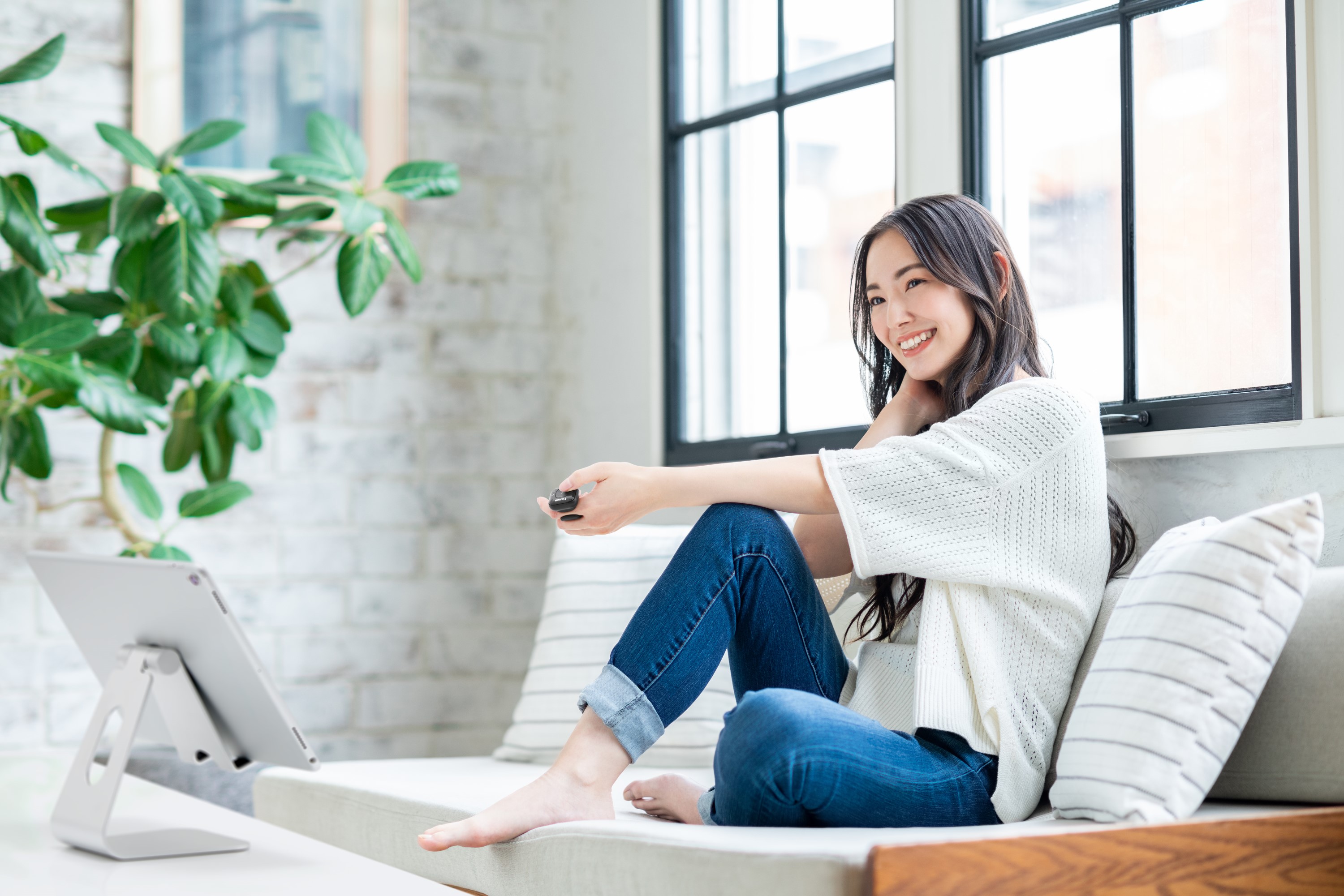 手元でページ送りが出来るページクリッカー“PR5000-C”を発売：ニュースリリース｜キヤノンMJグループ